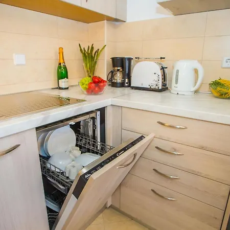 Apartamento Dora Near Sea And Center With Private Garage *