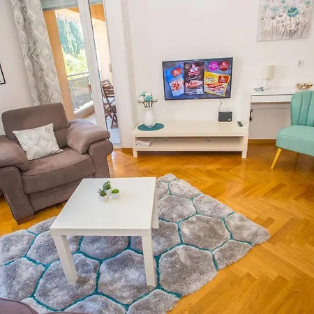 Dora Near Sea And Center With Private Garage דירה פורץ